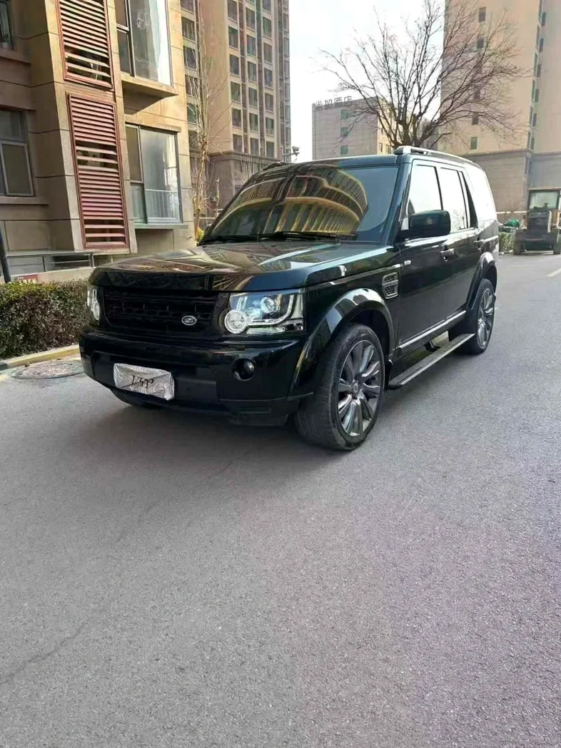 路虎发现 正面外观三