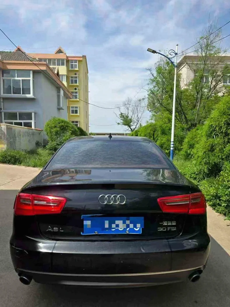 奥迪A6L 驾驶室