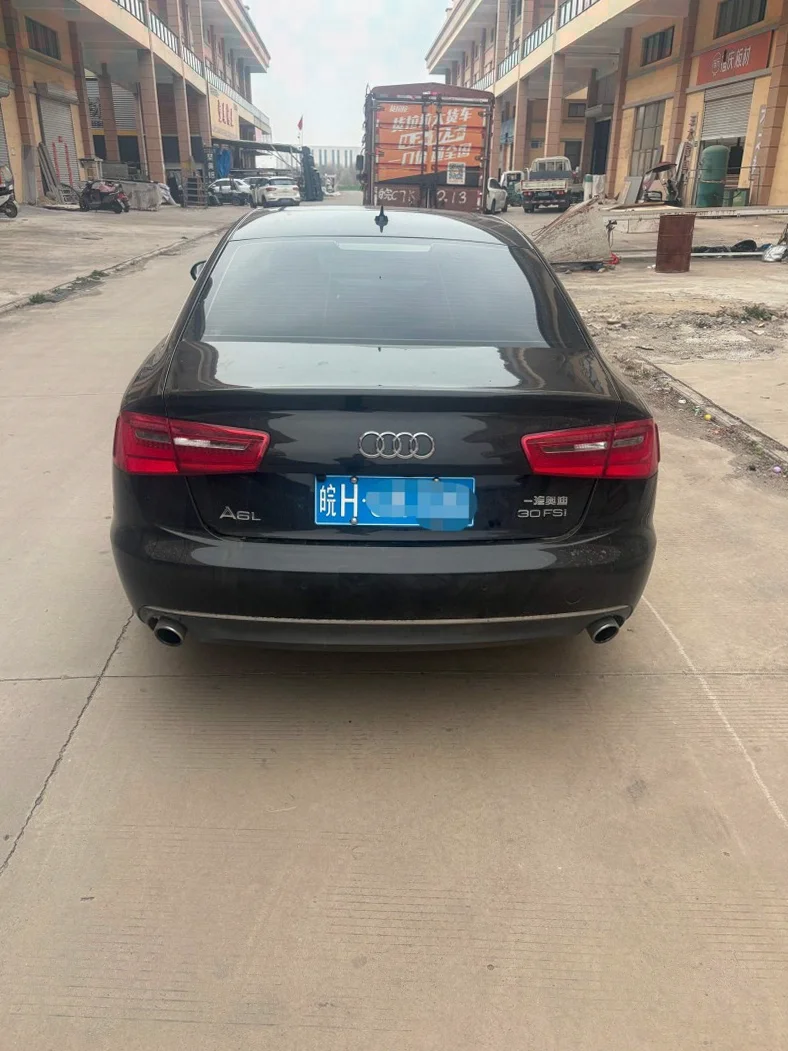 奥迪A6L 驾驶室
