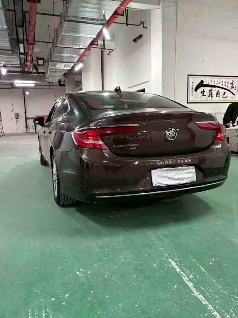 别克君越 内饰前排