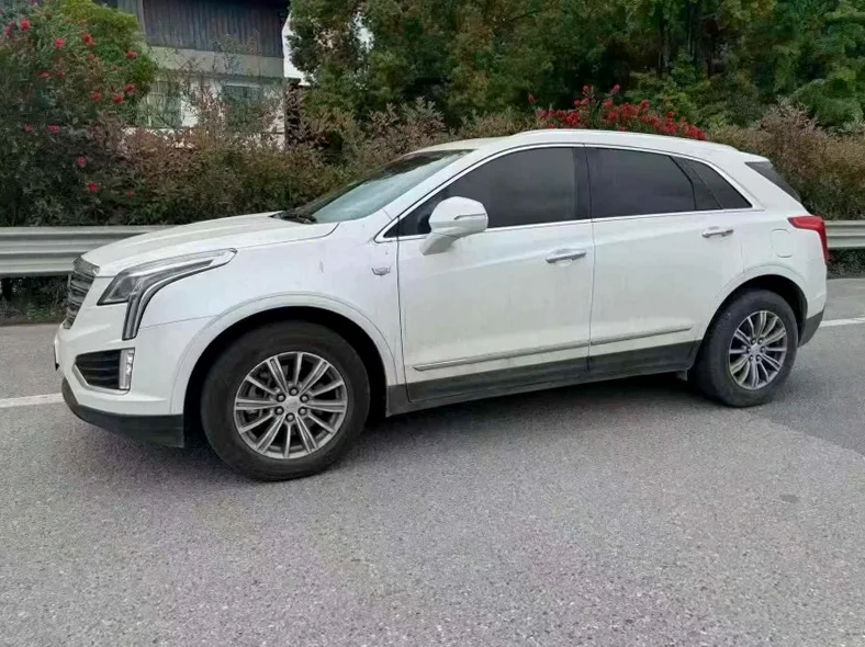 凯迪拉克XT5 正面外观三
