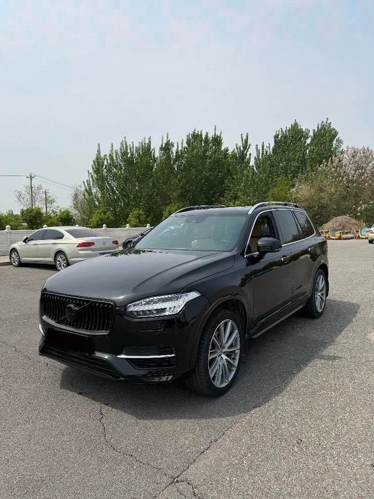 沃尔沃XC90 正面外观二