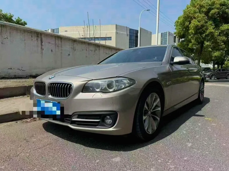 宝马5系 后面外观二