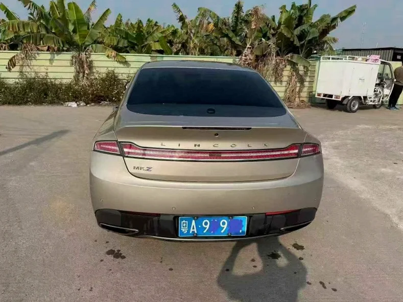 林肯MKZ 驾驶室