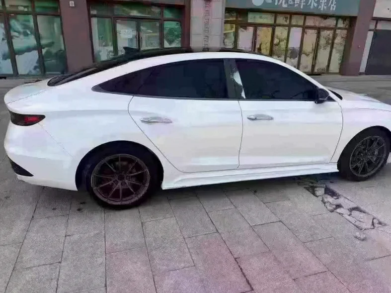 现代菲斯塔 内饰前排