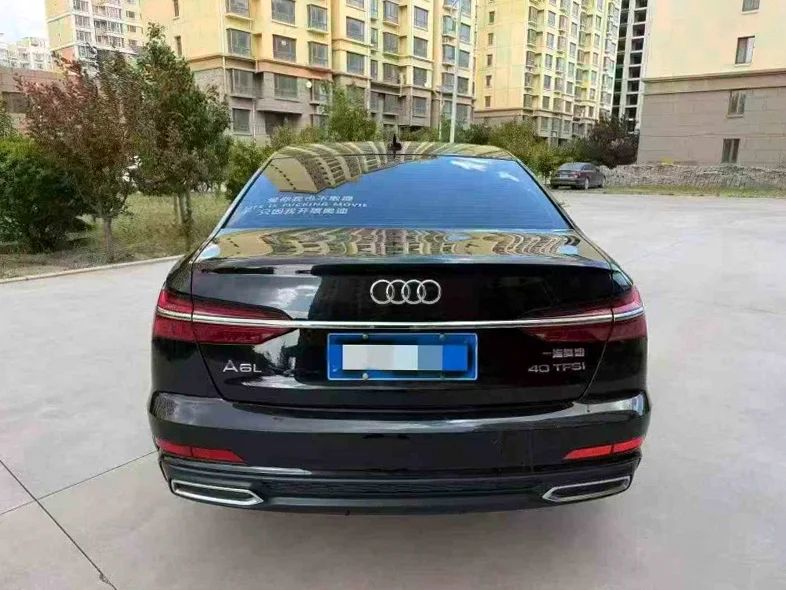 奥迪A6L 驾驶室