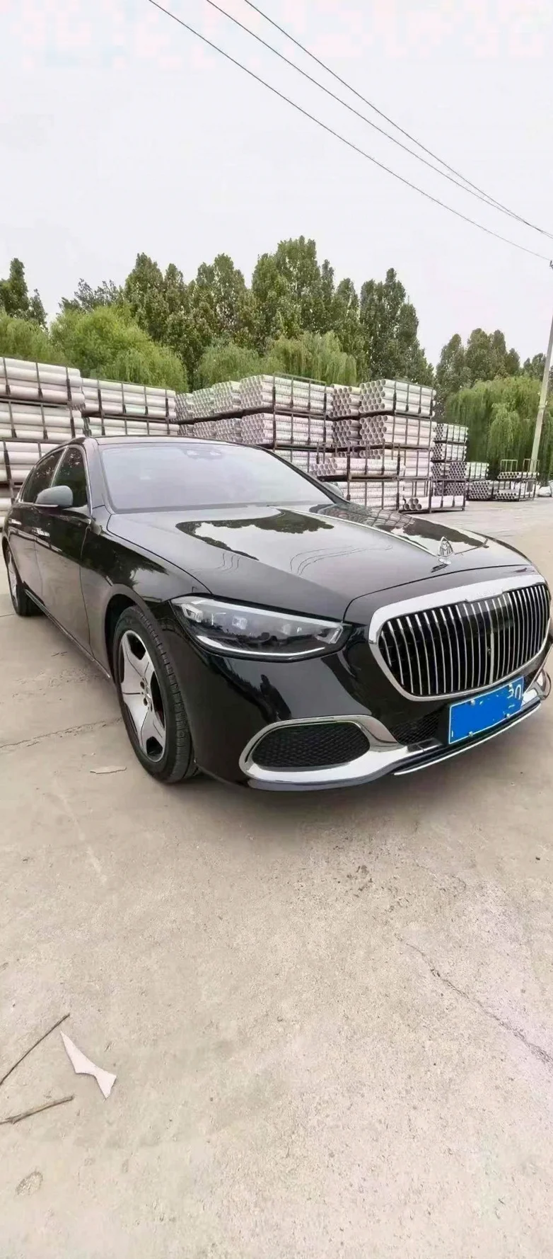 奔驰迈巴赫S级 正面外观三