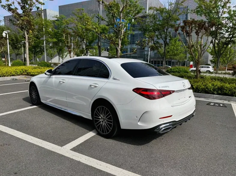 奔驰C 内饰前排