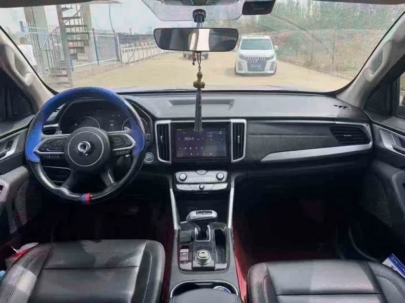 长城汽车炮 后面外观三