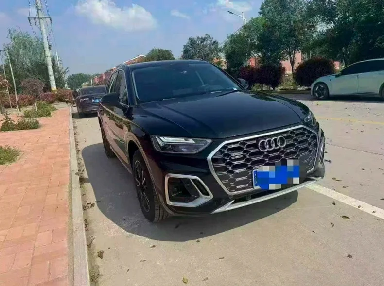 奥迪Q5 正面外观三