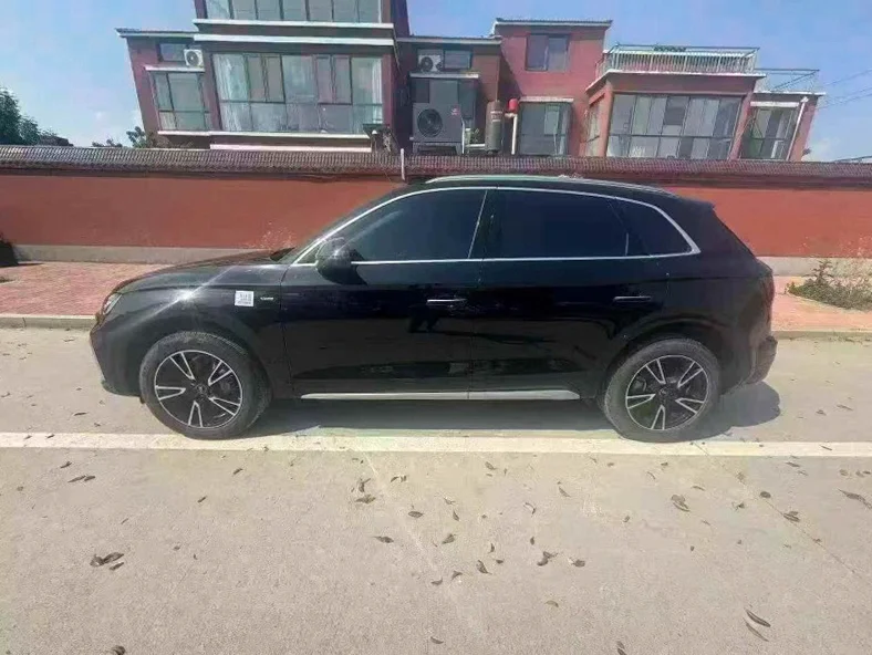 奥迪Q5 后面外观三