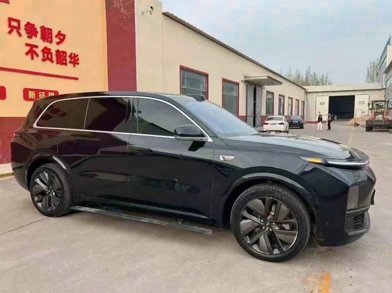 理想L9 正面外观三