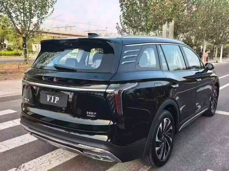 红旗HS7 内饰后排