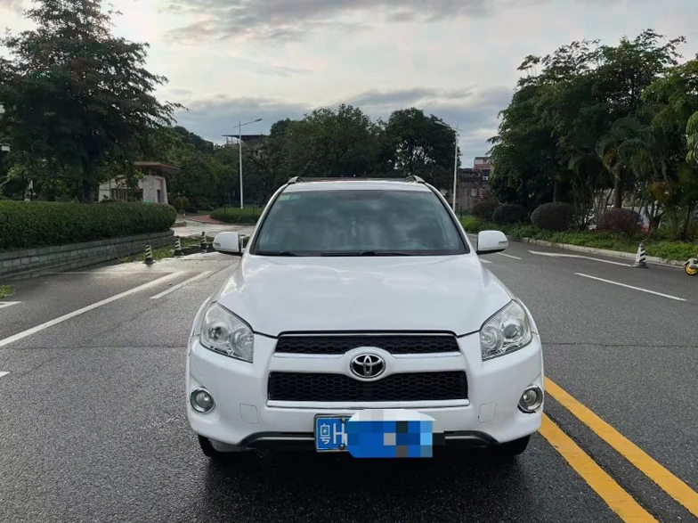 12年丰田RAV4 2.4四驱高配