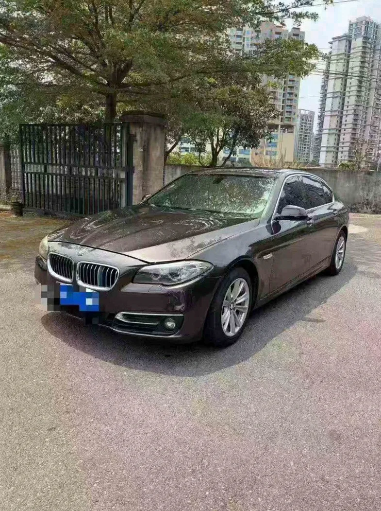 宝马5系 正面外观二