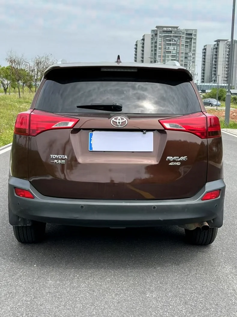 丰田RAV4荣放 驾驶室