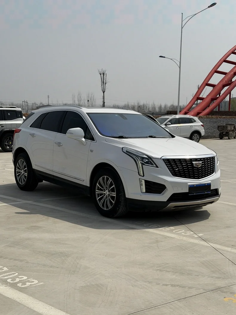 凯迪拉克XT5 正面外观三