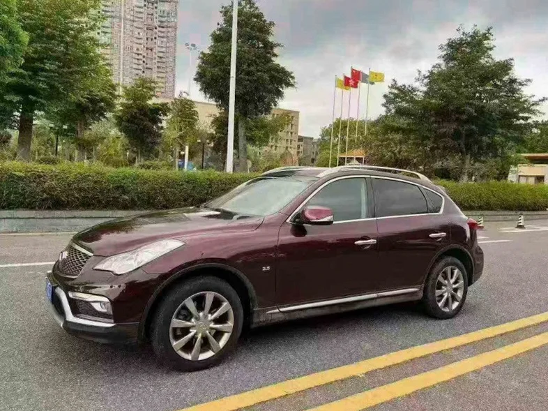 英菲尼迪QX50 正面外观二