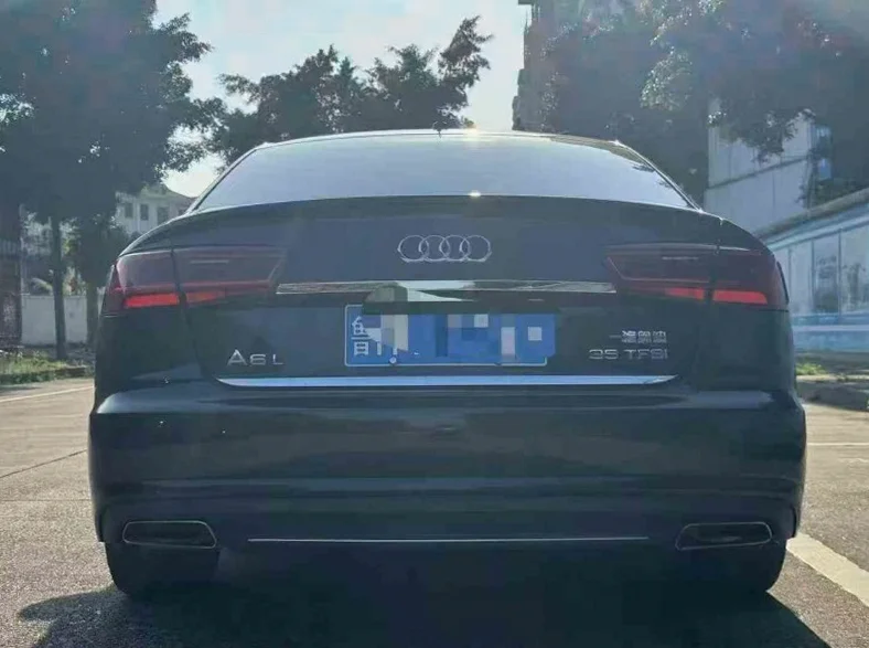 奥迪A6L 驾驶室