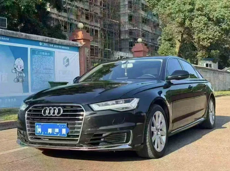 奥迪A6L 正面外观三