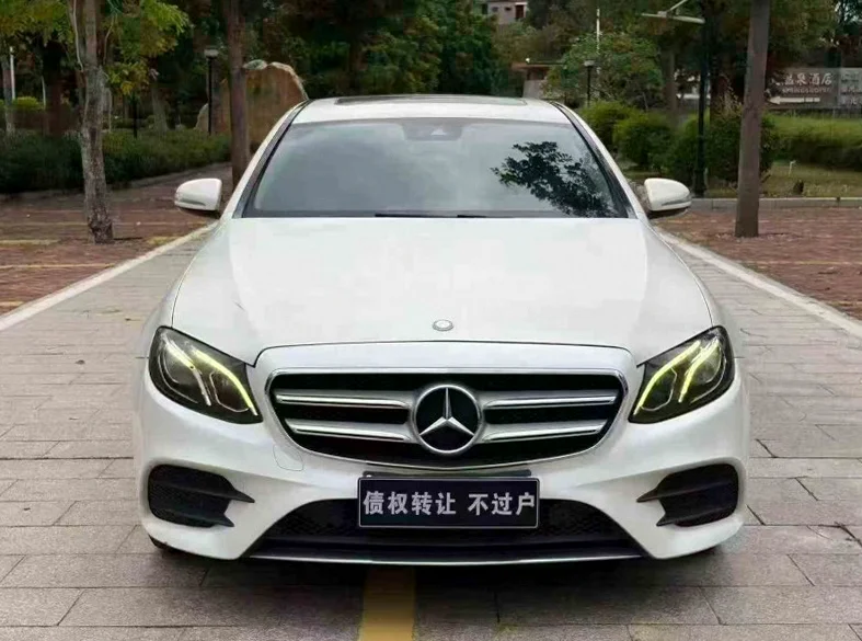 17年奔驰E200L运动型4MATIC