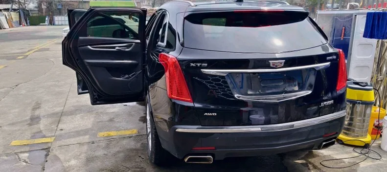 凯迪拉克XT5 正面外观二