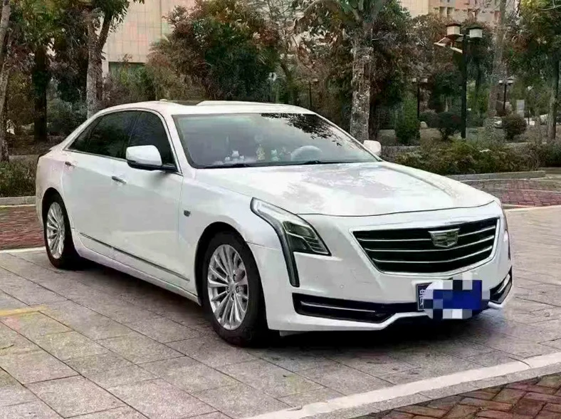 凯迪拉克CT6 正面外观二