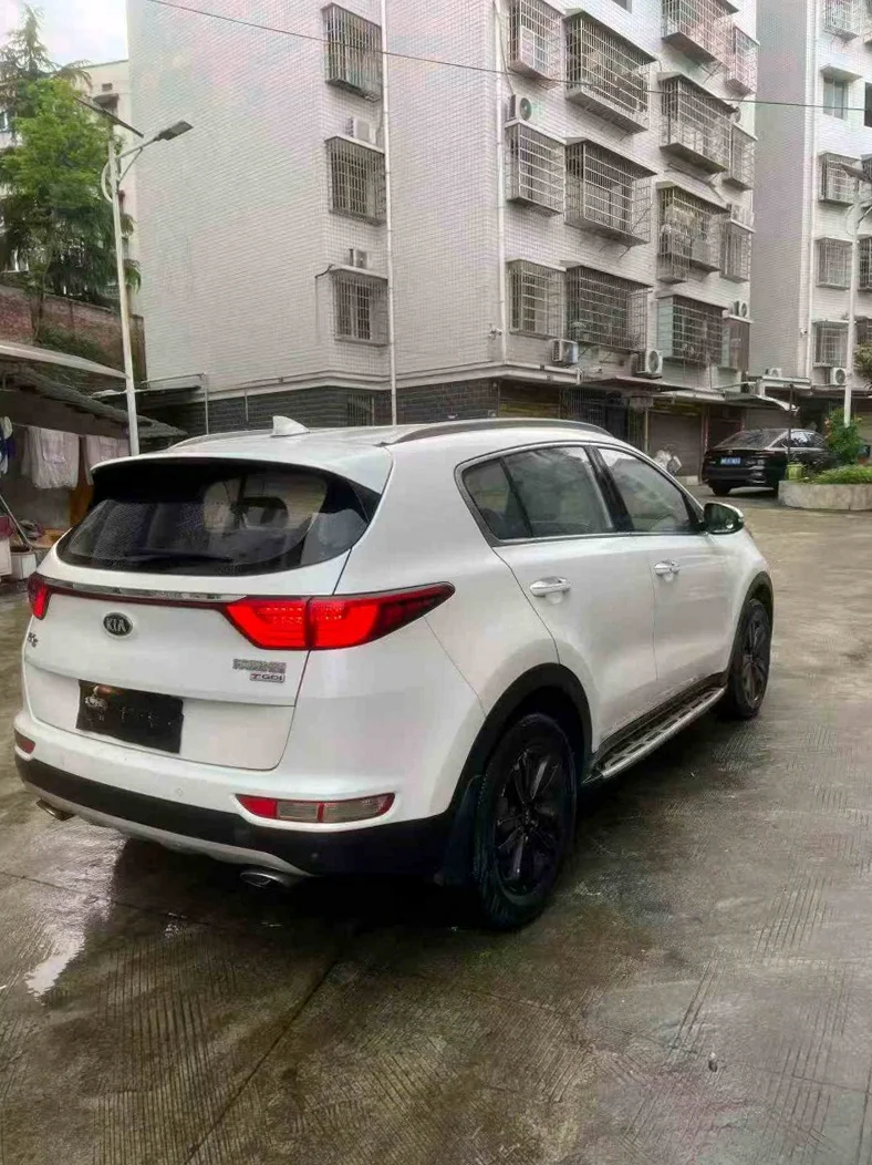 起亚KX5 后面外观二