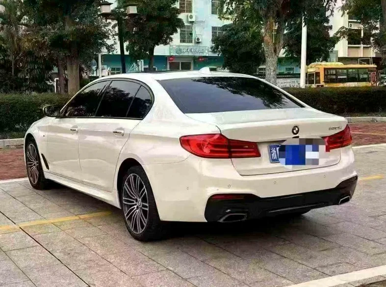宝马5系 内饰后排