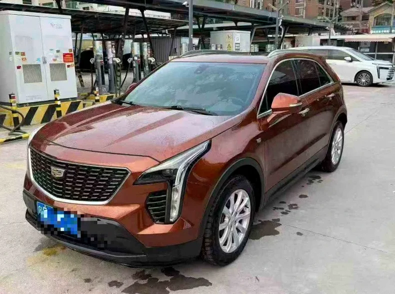凯迪拉克XT4 正面外观二