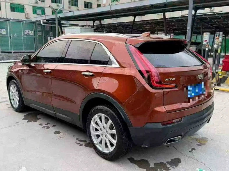 凯迪拉克XT4 内饰前排
