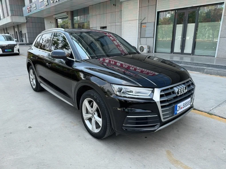 奥迪Q5 正面外观二