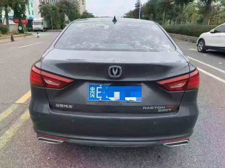 长安汽车锐程 驾驶室