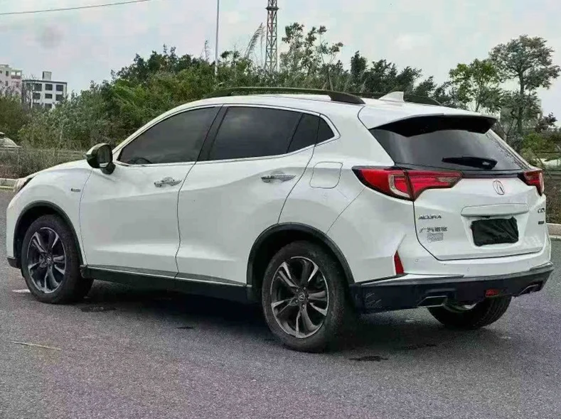 讴歌CDX 驾驶室