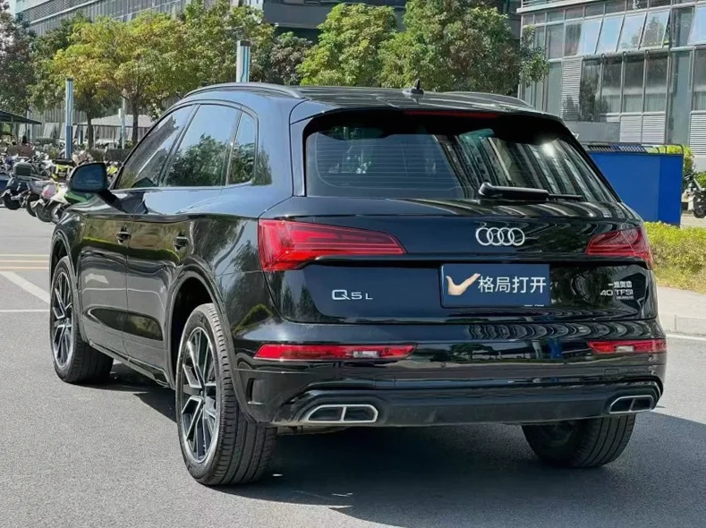奥迪Q5 后面外观一