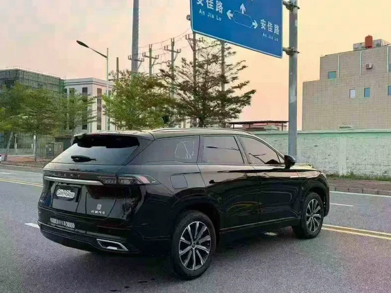 奇瑞瑞虎 正面外观三
