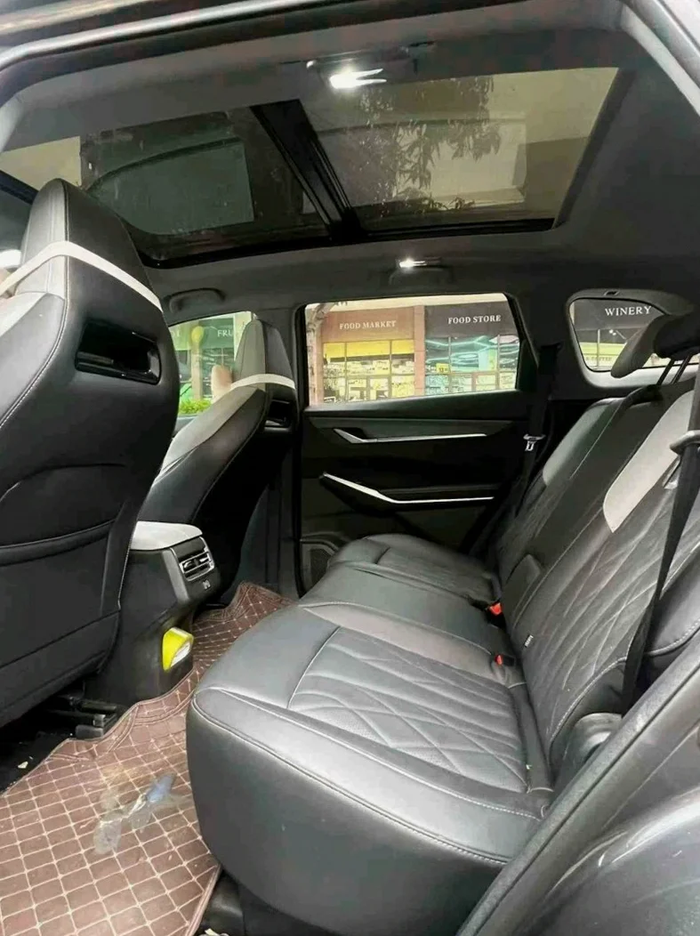 长安汽车CS75 后面外观二