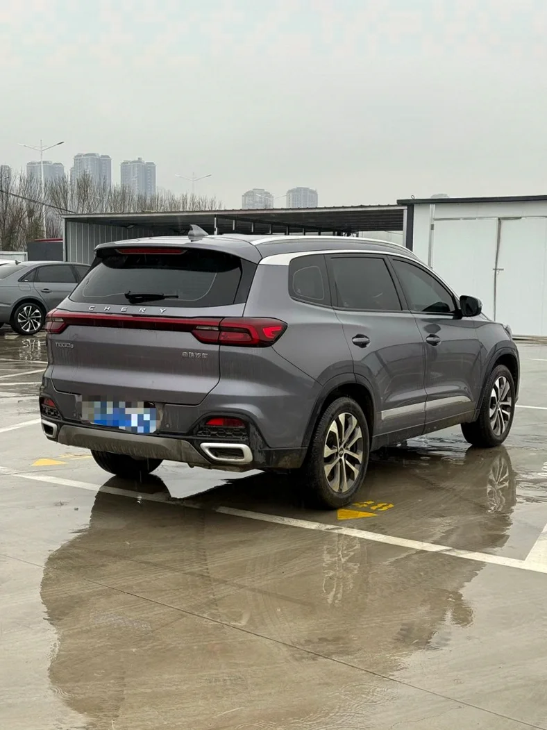 奇瑞瑞虎 后面外观一