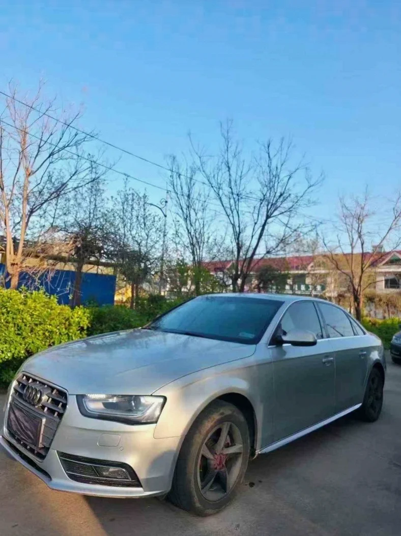 奥迪A4L 正面外观三