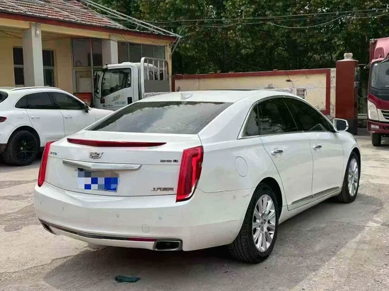 凯迪拉克XTS 后面外观三