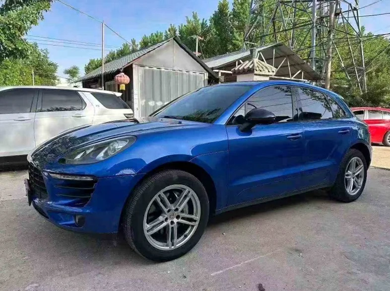 保时捷Macan 正面外观三