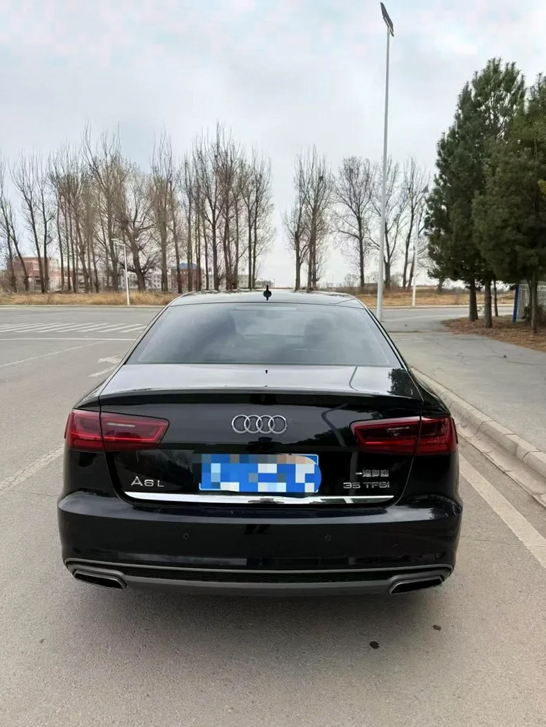 奥迪A6L 后面外观三