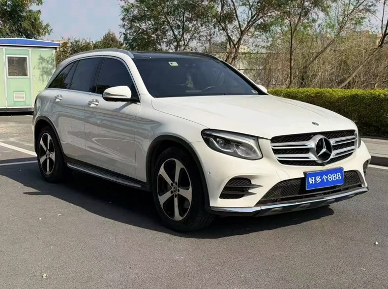 奔驰GLC 正面外观二