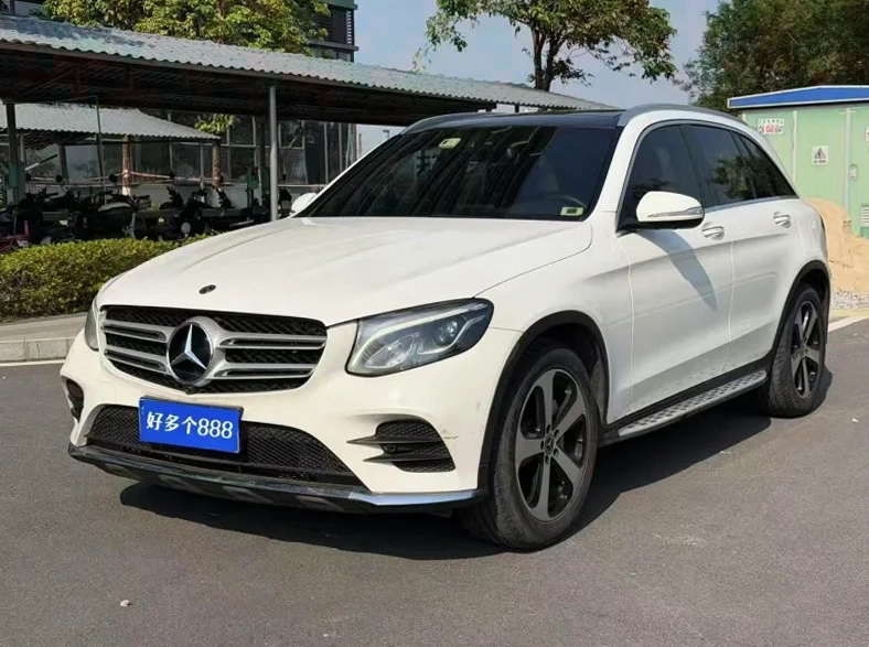 奔驰GLC 正面外观三
