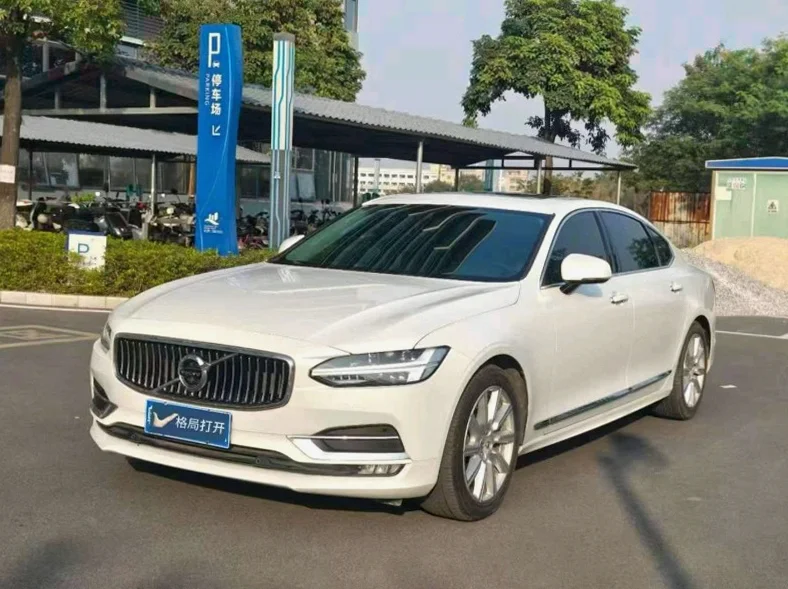 沃尔沃S90 正面外观二
