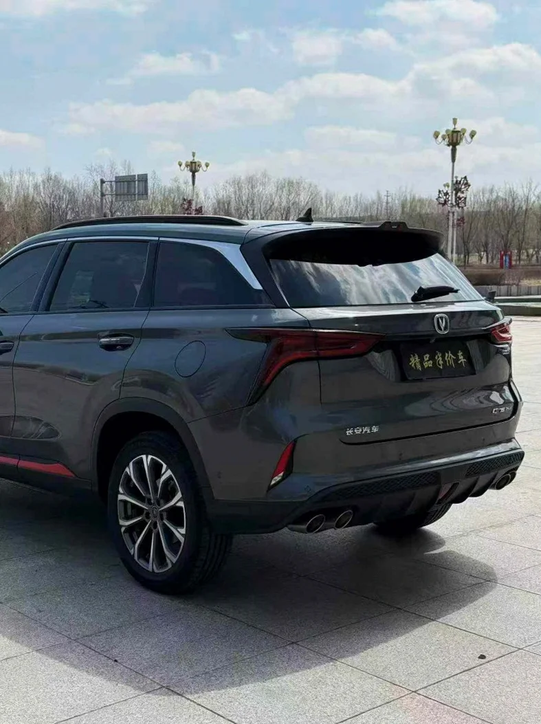 长安汽车CS75 后面外观三