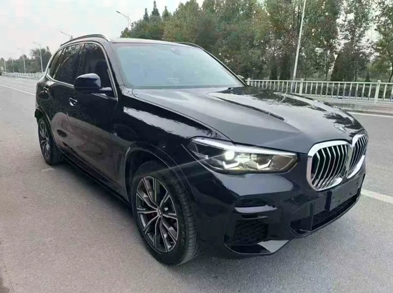 宝马X5 正面外观三