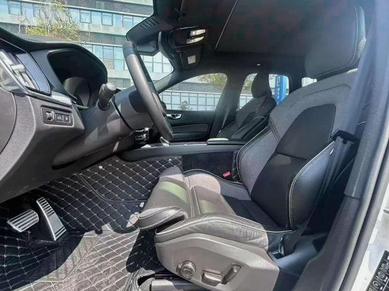 沃尔沃XC60 后面外观一