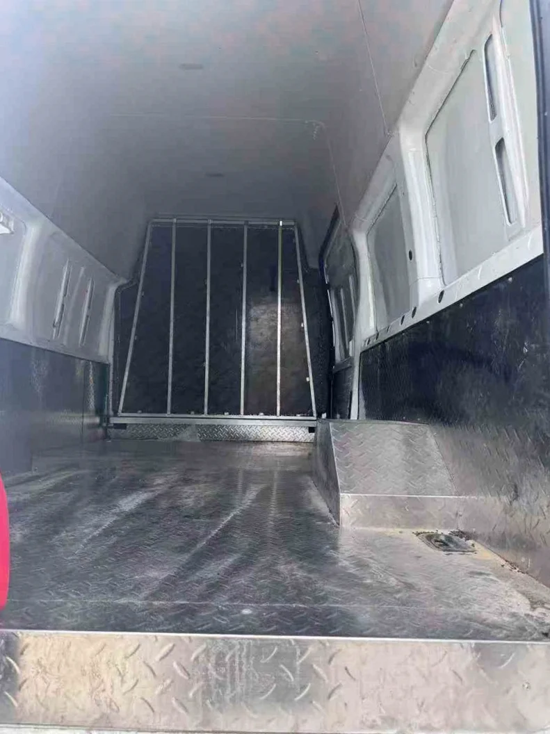 江铃福顺 后面外观二
