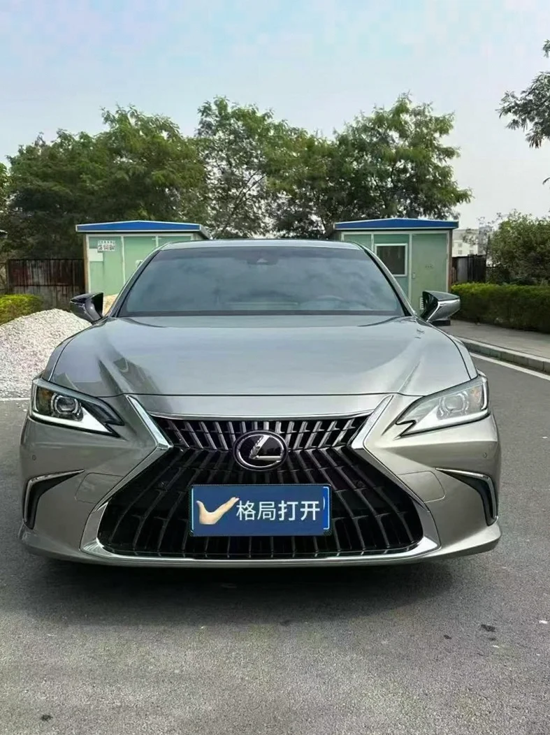 2023年雷克萨斯ES